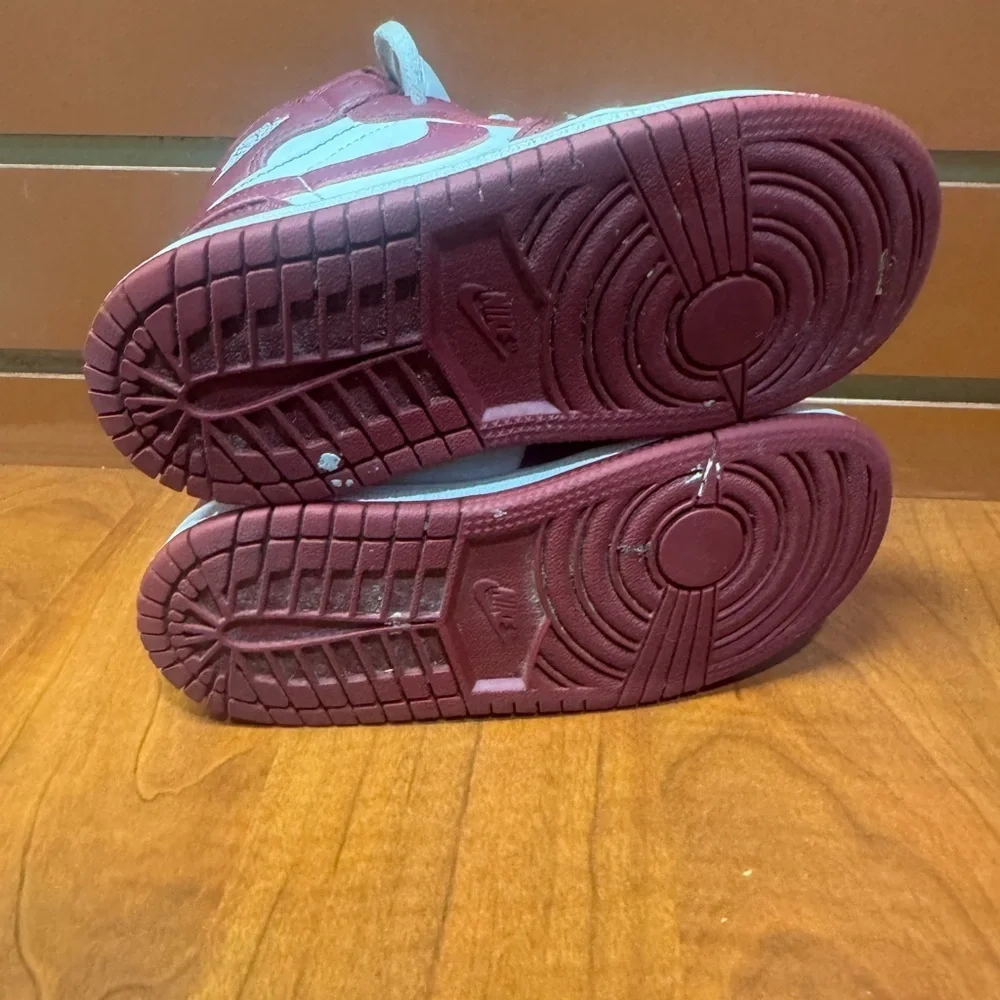 Nike Kids' Maroon and White Sneakers
